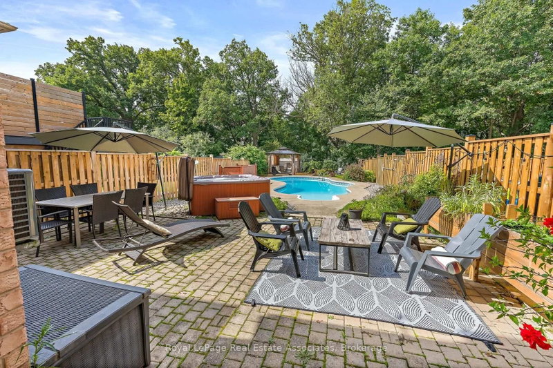 1069 Knotty Pine Mississauga,ON L5W 1J6 — Photo 36