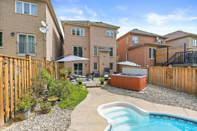 1069 Knotty Pine Mississauga,ON L5W 1J6 — Photo 37