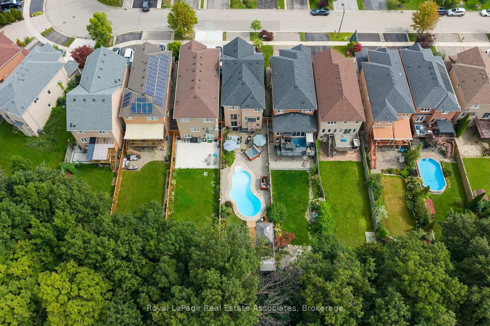 1069 Knotty Pine Mississauga,ON L5W 1J6 — Photo 44