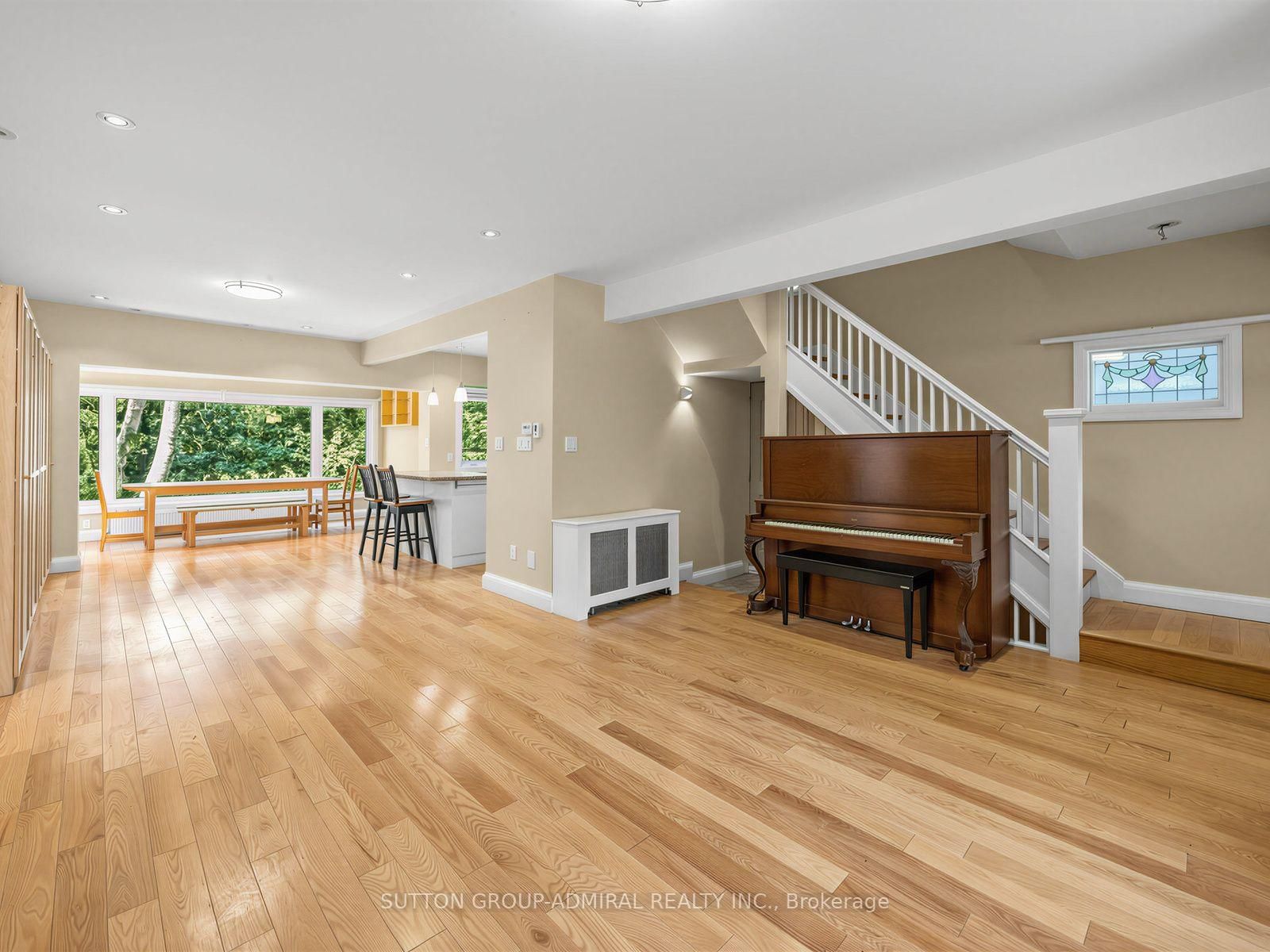 246 Ellis Avenue • Toronto, ON photo 11