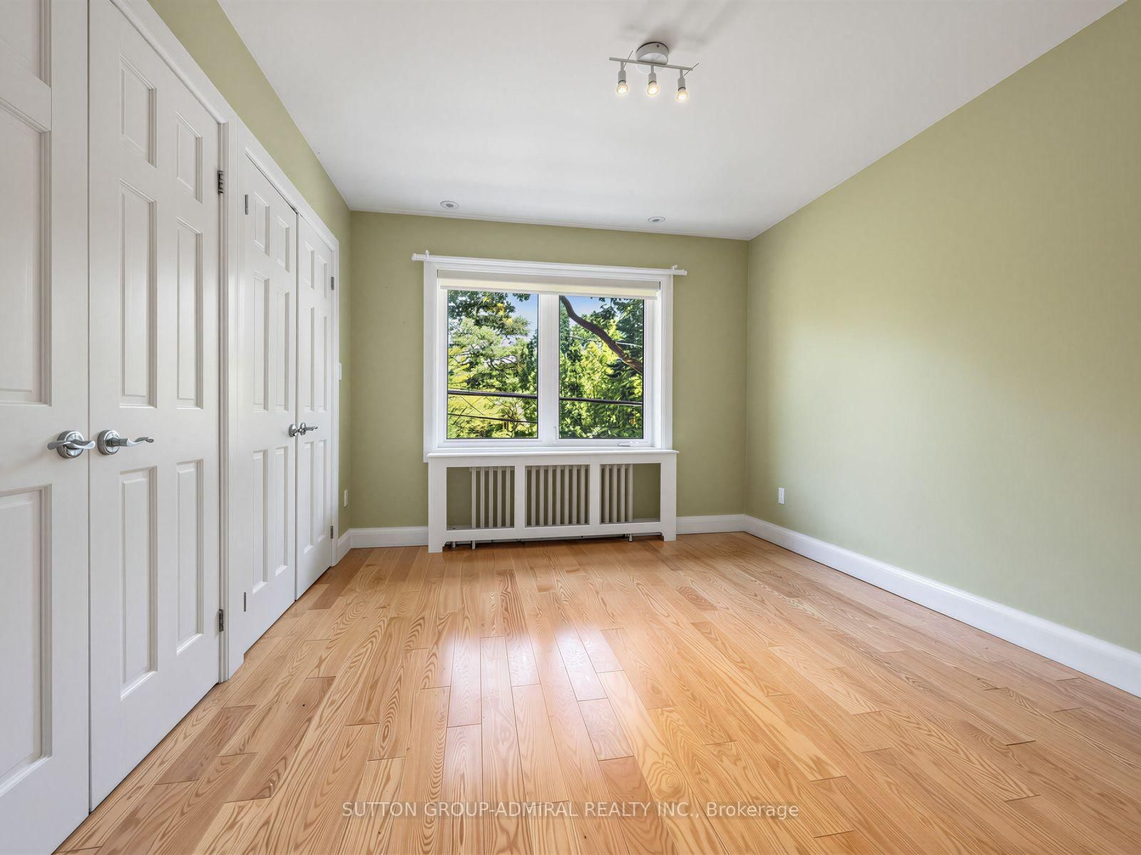 246 Ellis Avenue • Toronto, ON photo 16