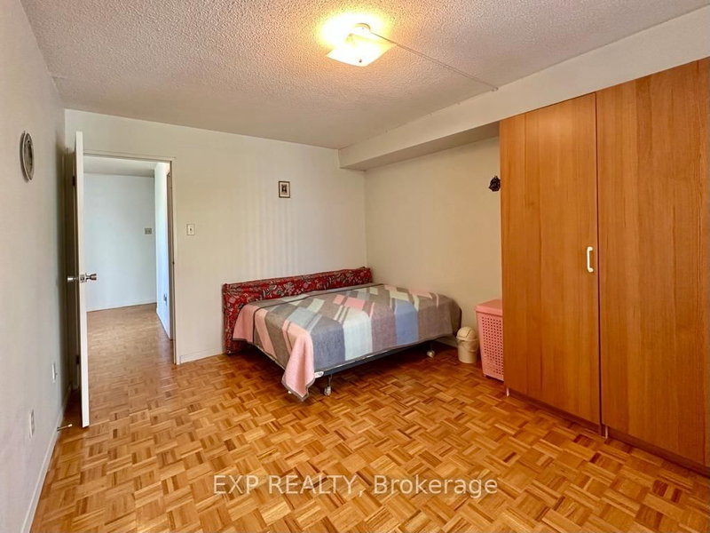 300 Webb Mississauga,ON L5B 3W3 — Photo 18
