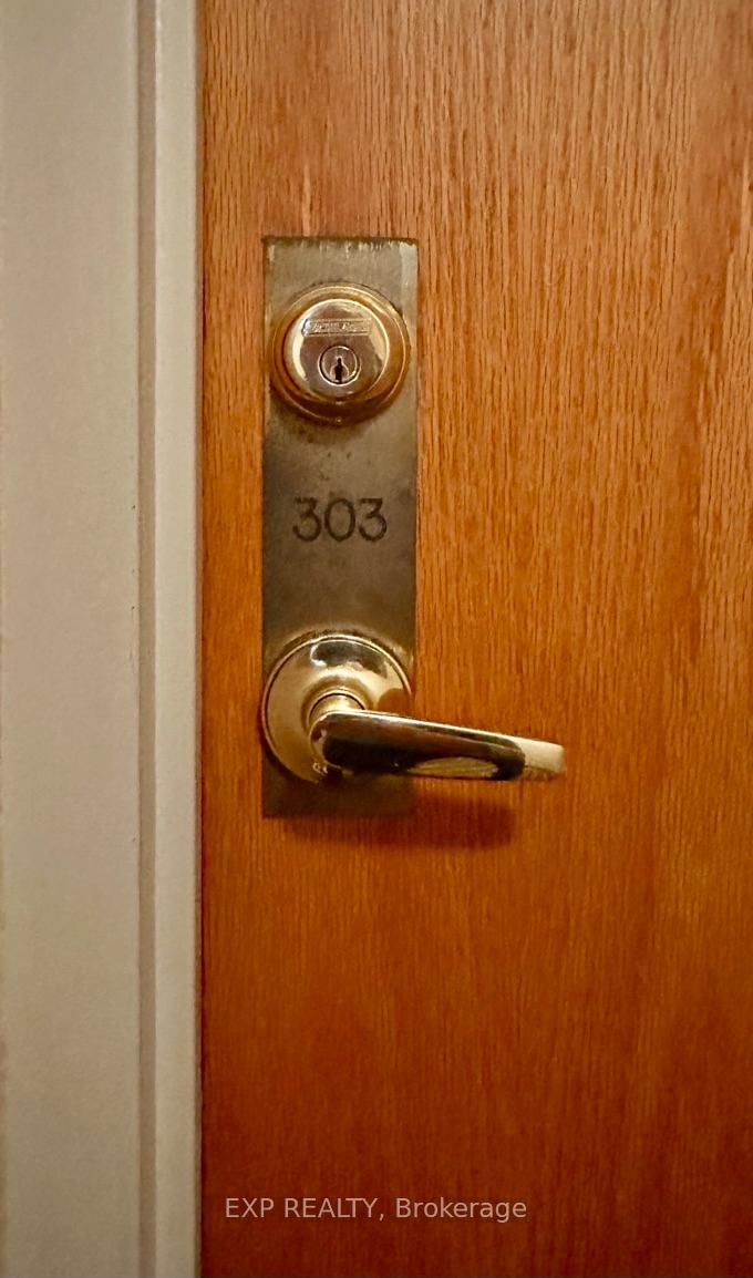 300 Webb Mississauga,ON L5B 3W3 — Photo 9
