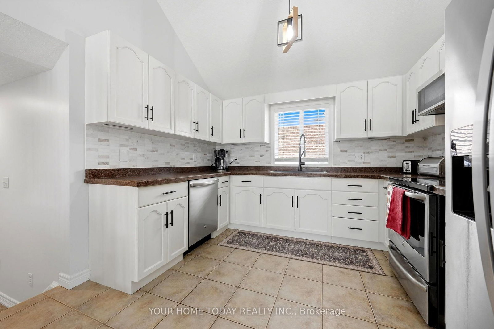 19 Rachlin Drive • Halton Hills, ON photo 14
