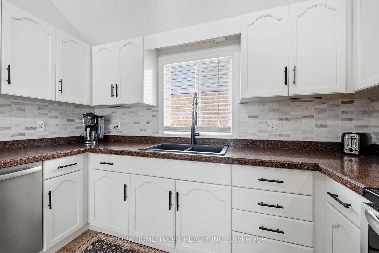 19 Rachlin Drive • Halton Hills, ON photo 15