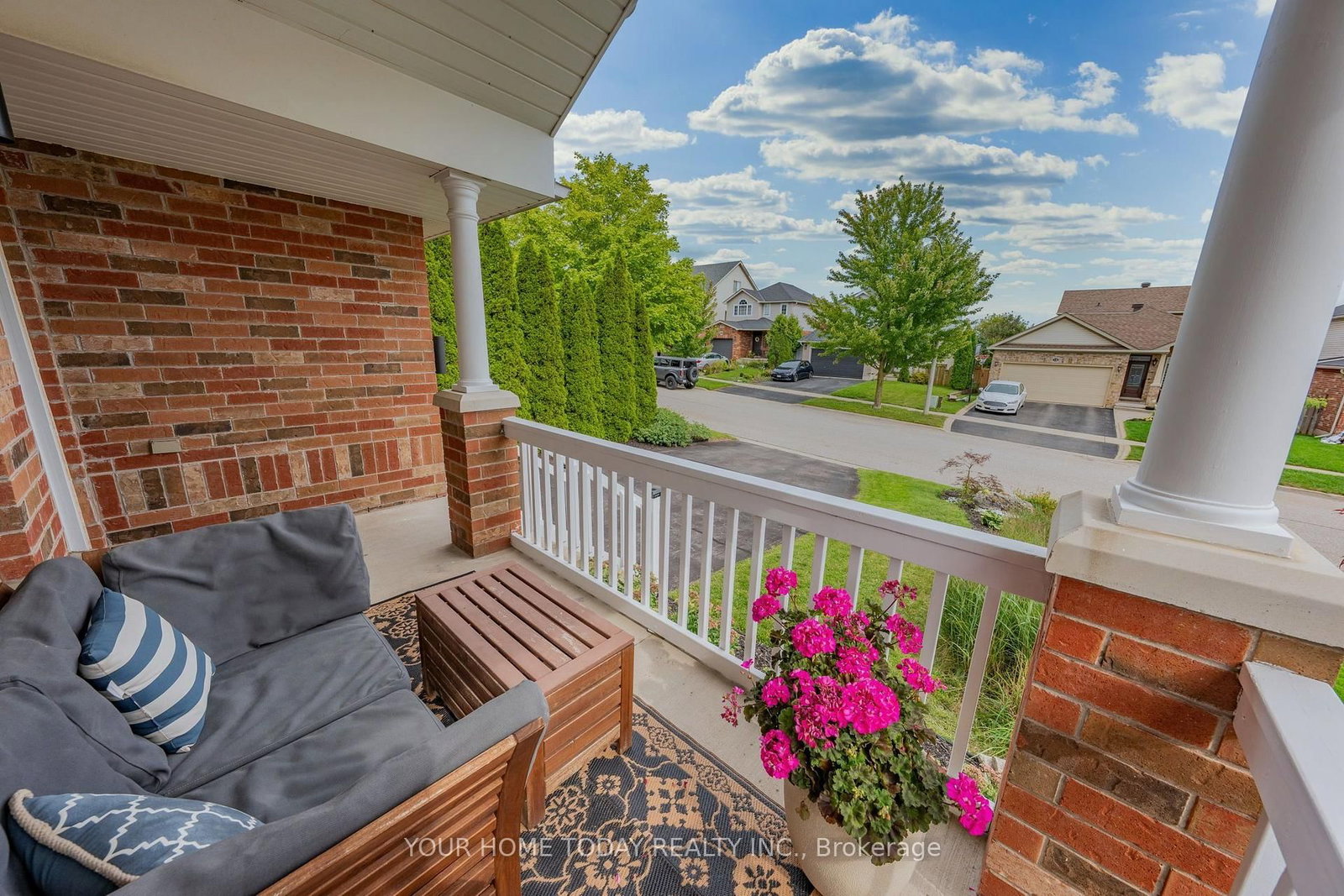 19 Rachlin Drive • Halton Hills, ON photo 4