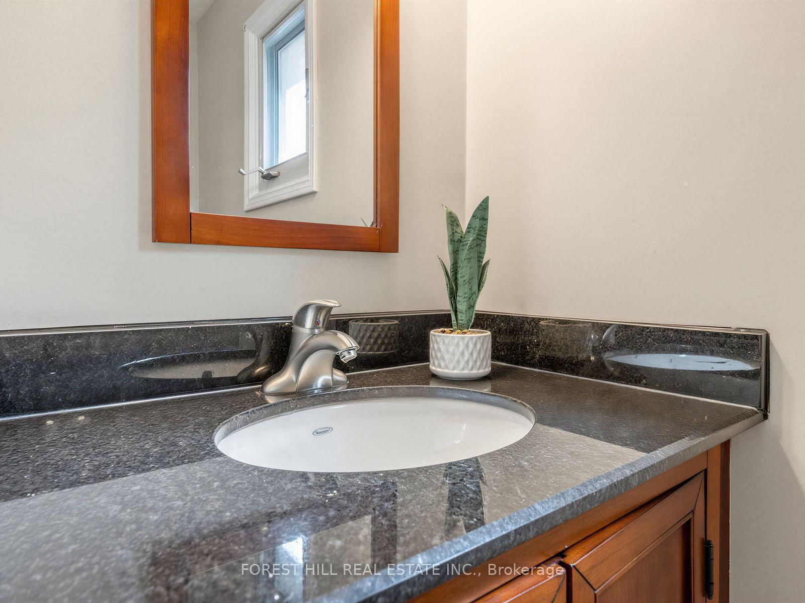 6 Elmvale Avenue • Brampton, ON photo 29