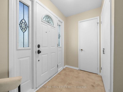 6 Elmvale Avenue • Brampton, ON photo 3