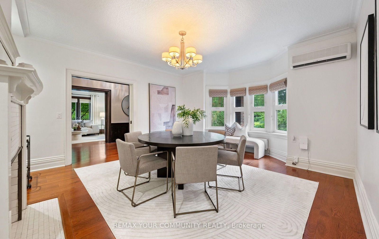 62 Indian Grove • Toronto, ON photo 12