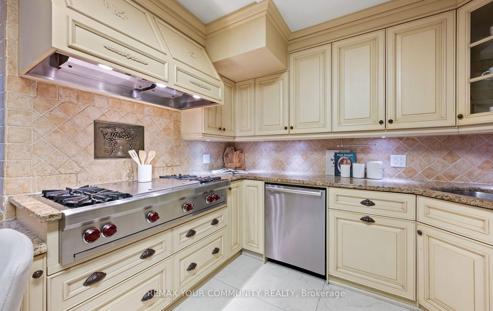 62 Indian Grove • Toronto, ON photo 19