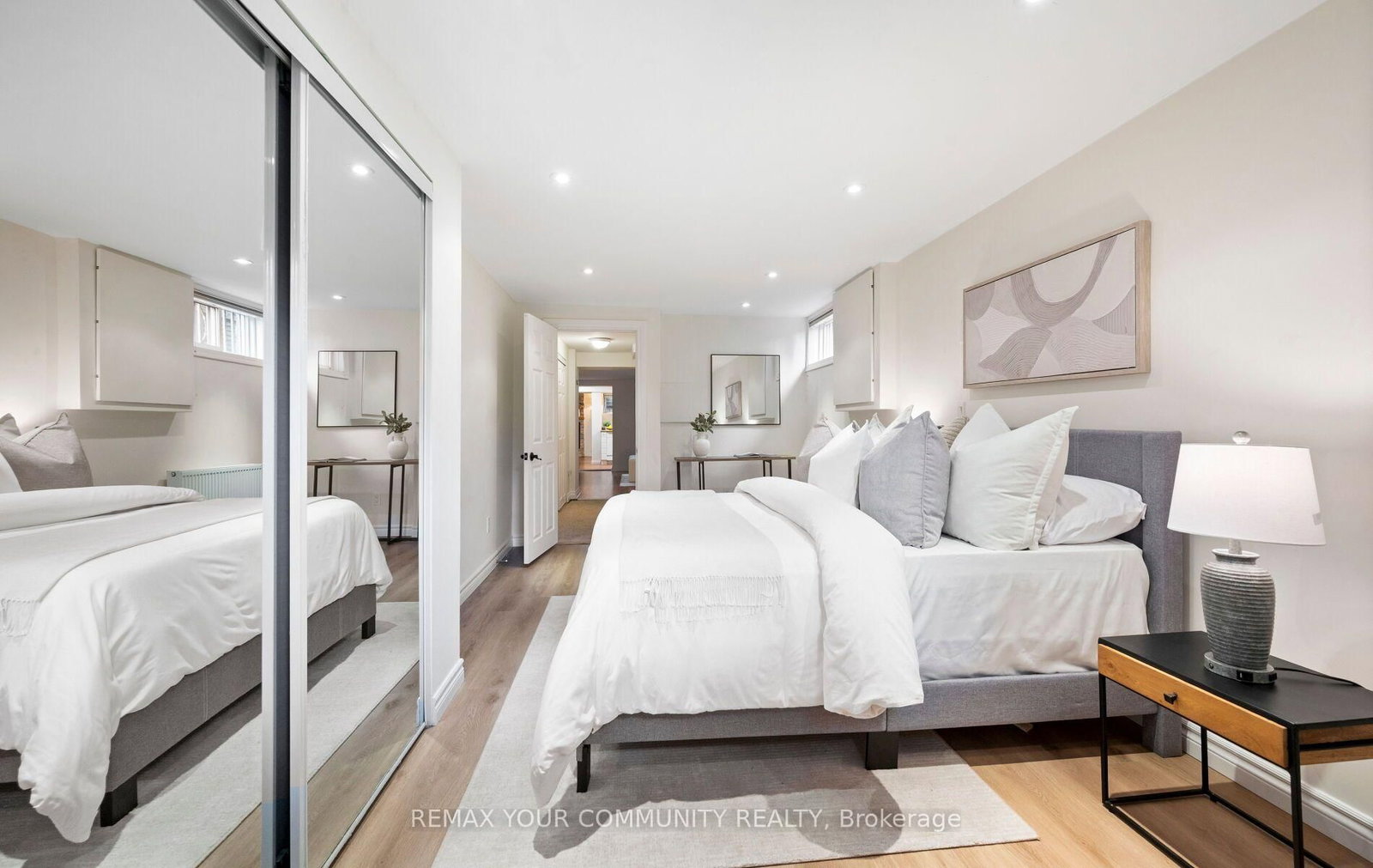 62 Indian Grove • Toronto, ON photo 35