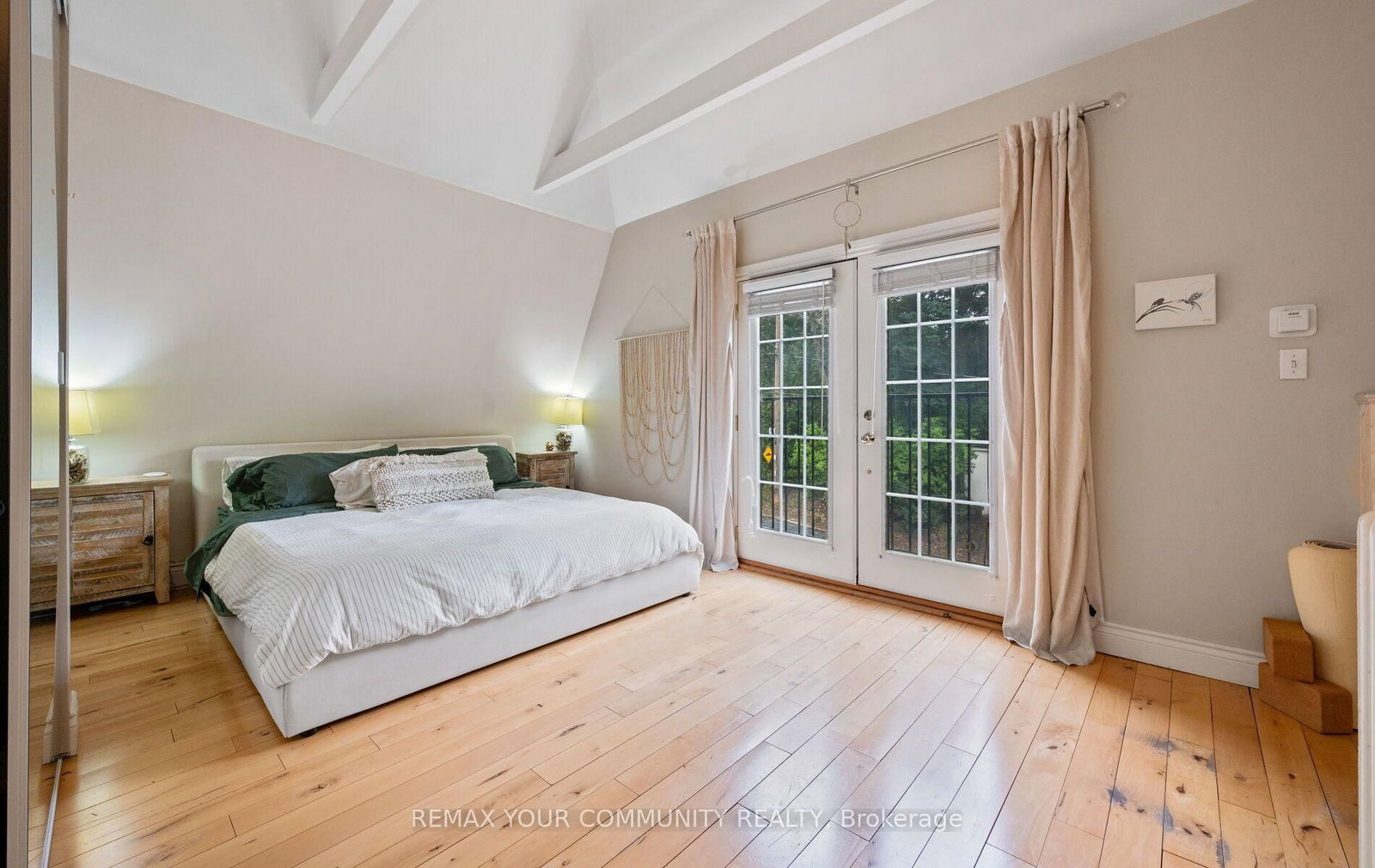 62 Indian Grove • Toronto, ON photo 39
