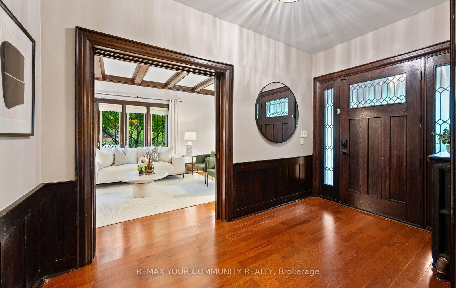 62 Indian Grove • Toronto, ON photo 8