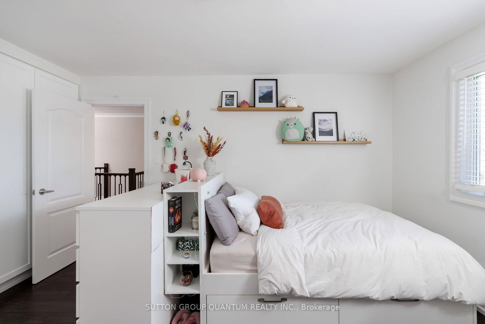 1883 Bough Beeches Mississauga,ON L4W 2J8 — Photo 14