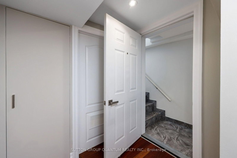 1883 Bough Beeches Mississauga,ON L4W 2J8 — Photo 25