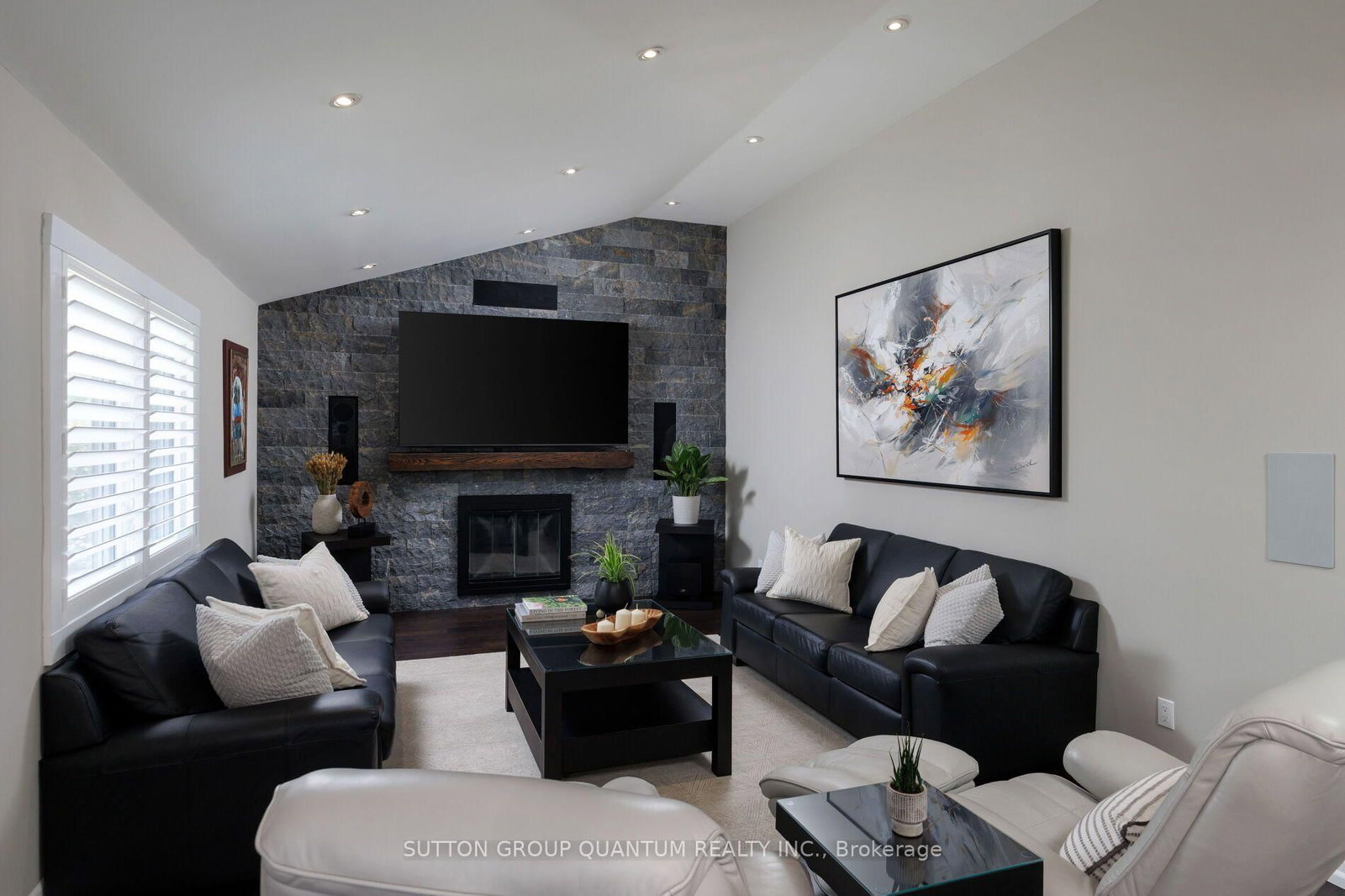 1883 Bough Beeches Mississauga,ON L4W 2J8 — Photo 5