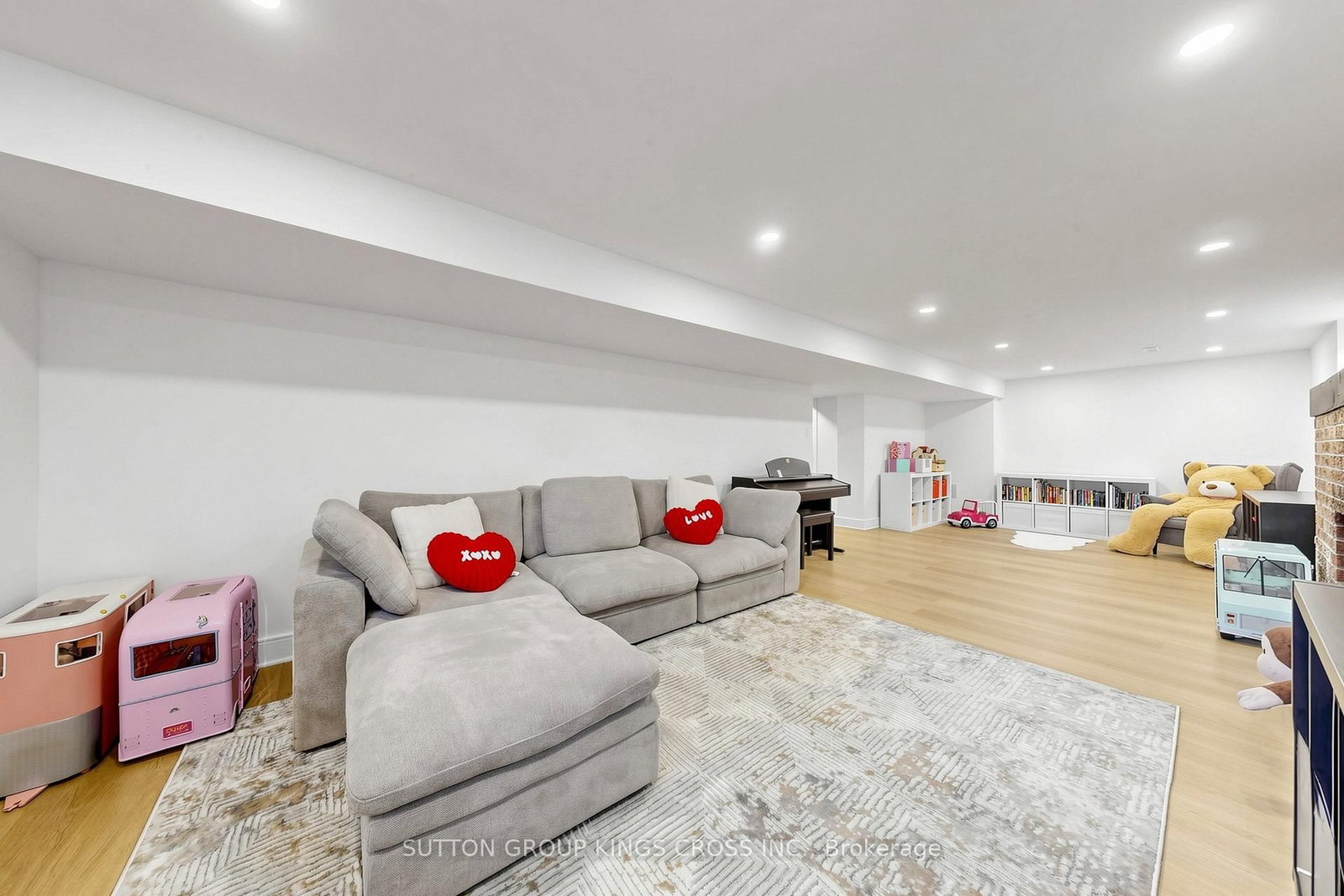 360 Isabella Avenue • Mississauga, ON photo 31
