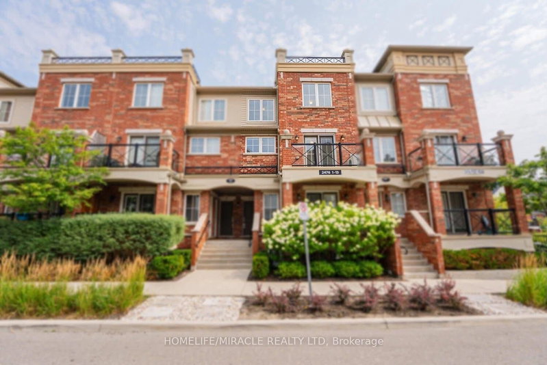 home for lease on 3-2476 Post Road