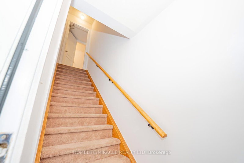 3 - 2476 Post Road