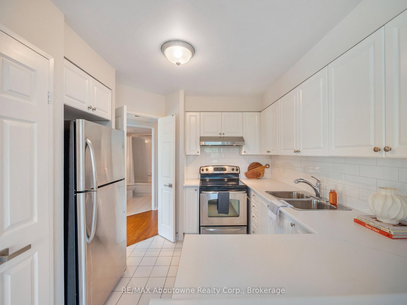2177 Burnhamthorpe Road W • #309 • Mississauga, ON photo 7