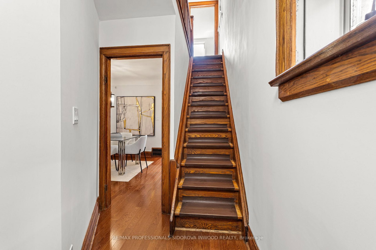 11 Winfield Avenue • Toronto, ON photo 16