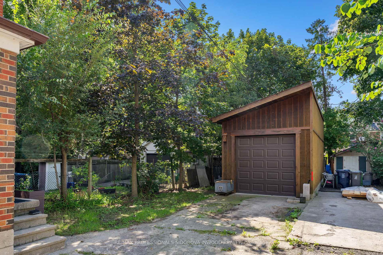 11 Winfield Avenue • Toronto, ON photo 28