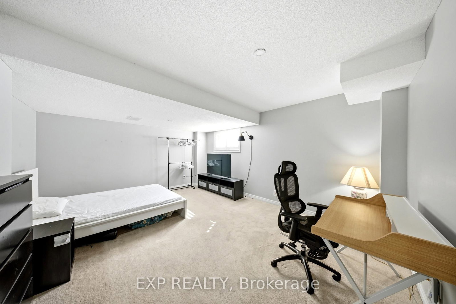 6 Purple Finch Court • Brampton, ON photo 14