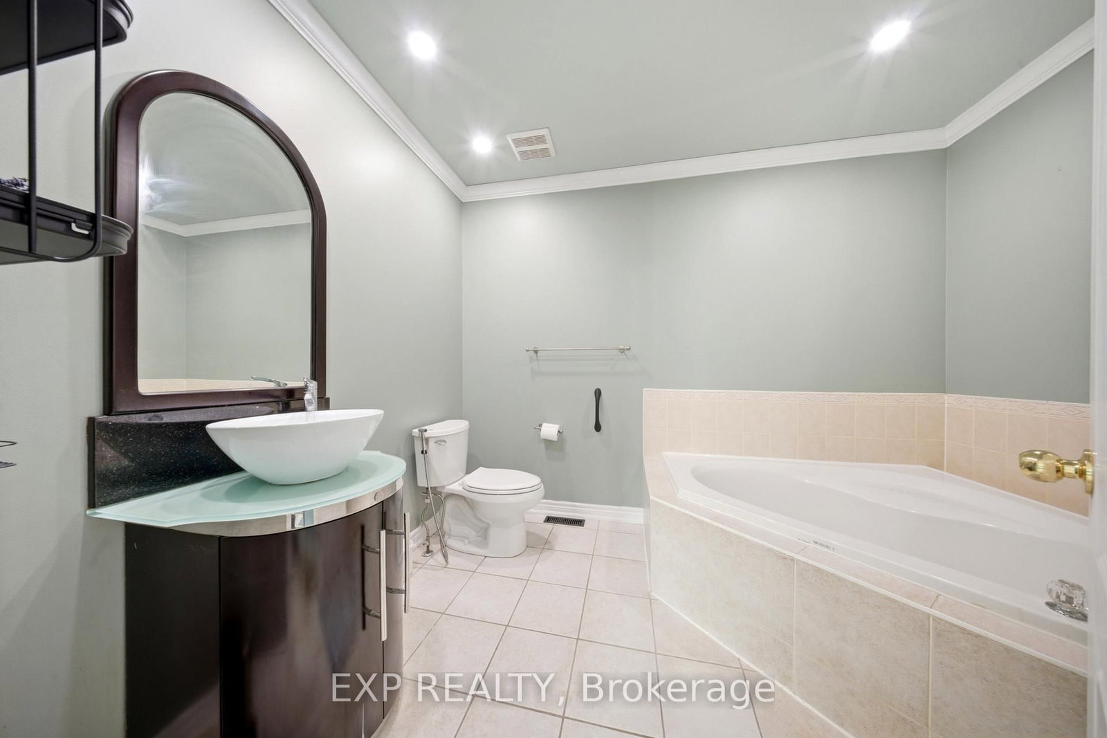 6 Purple Finch Court • Brampton, ON photo 32