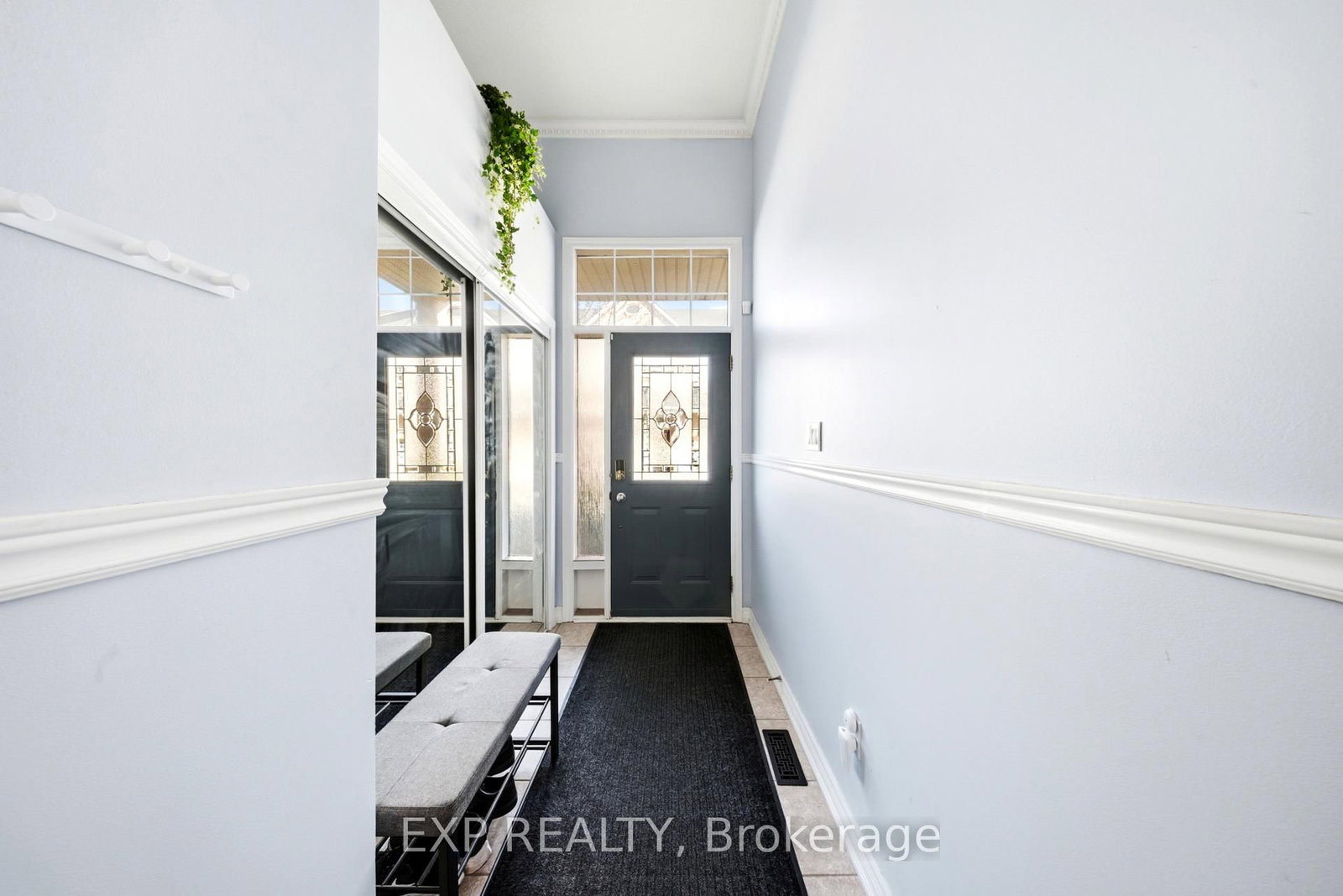 6 Purple Finch Court • Brampton, ON photo 9
