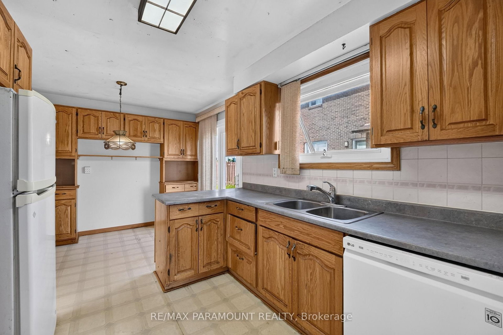 177 Weybridge Trail • Brampton, ON photo 13