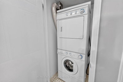 4975 Southampton Mississauga,ON L5M 8C8 — Photo 25