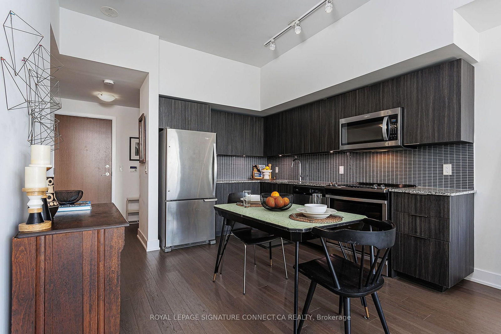 30 Shore Breeze Drive • #1319 • Toronto, ON photo 11