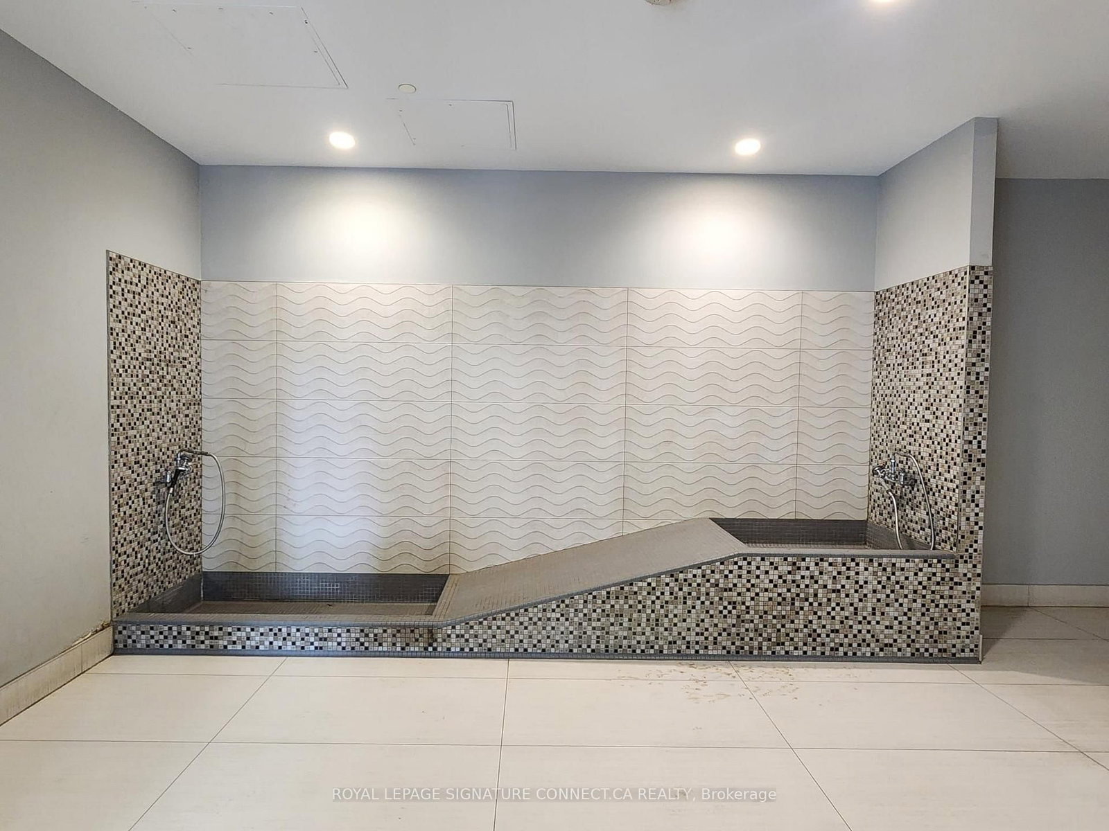 30 Shore Breeze Drive • #1319 • Toronto, ON photo 29