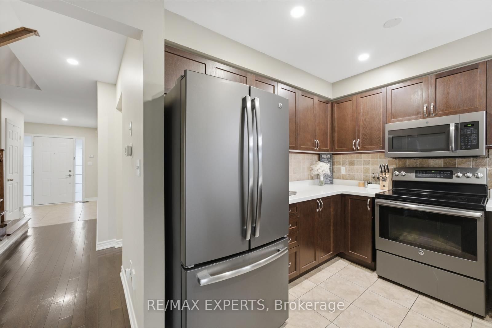 72 Victor Large Way • Orangeville, ON photo 12
