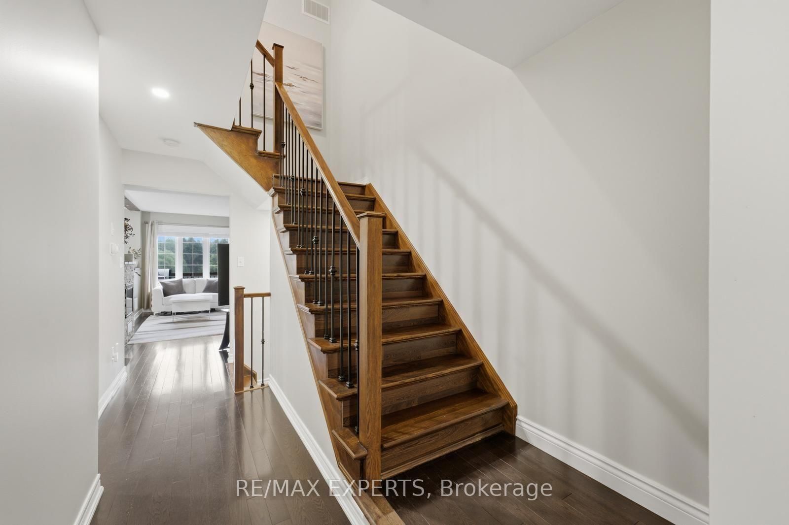 72 Victor Large Way • Orangeville, ON photo 15