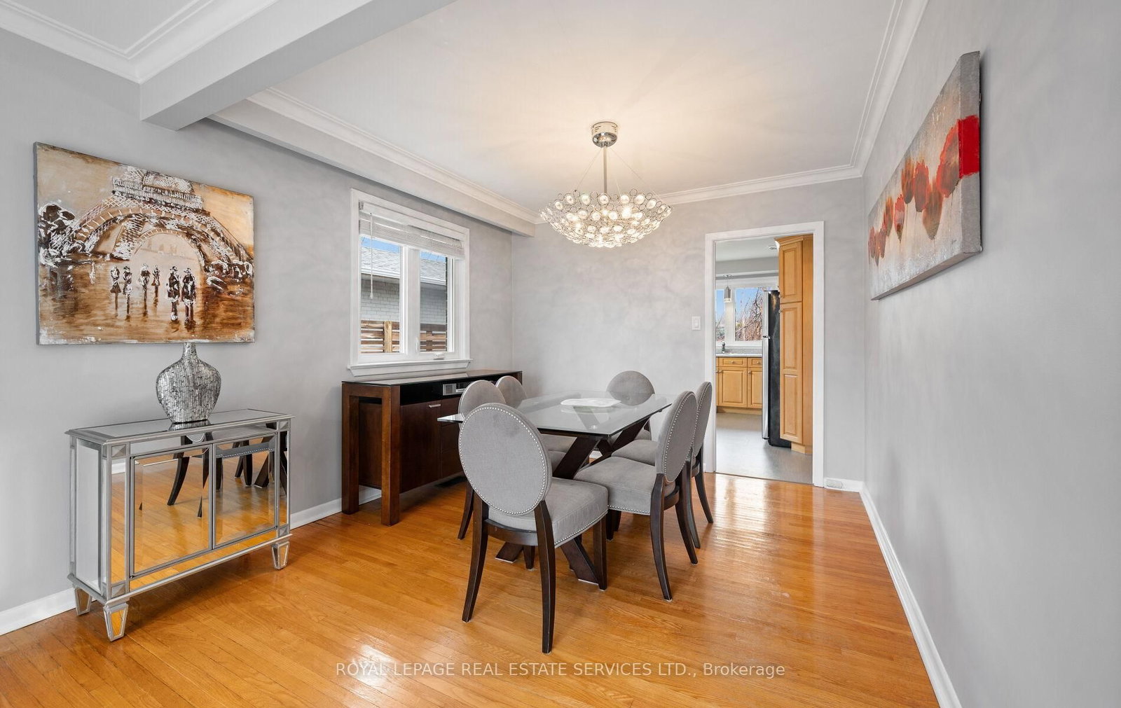 22 Arbroath Crescent • Toronto, ON photo 10