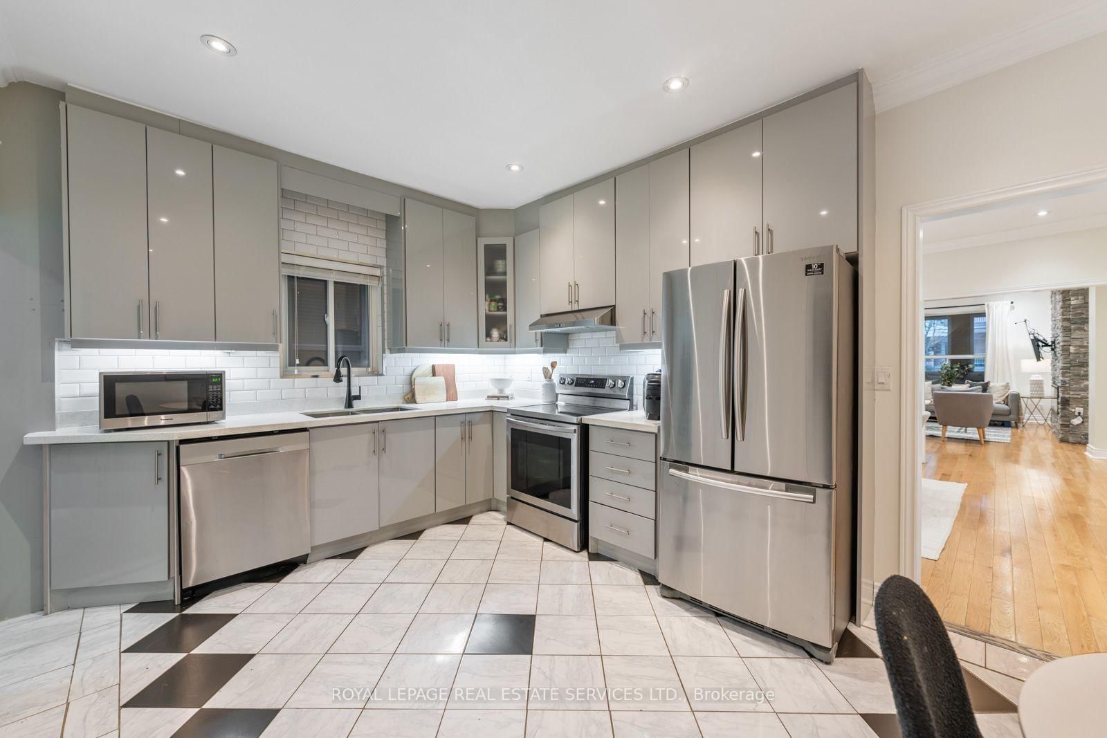58 Pauline Avenue • Toronto, ON photo 16