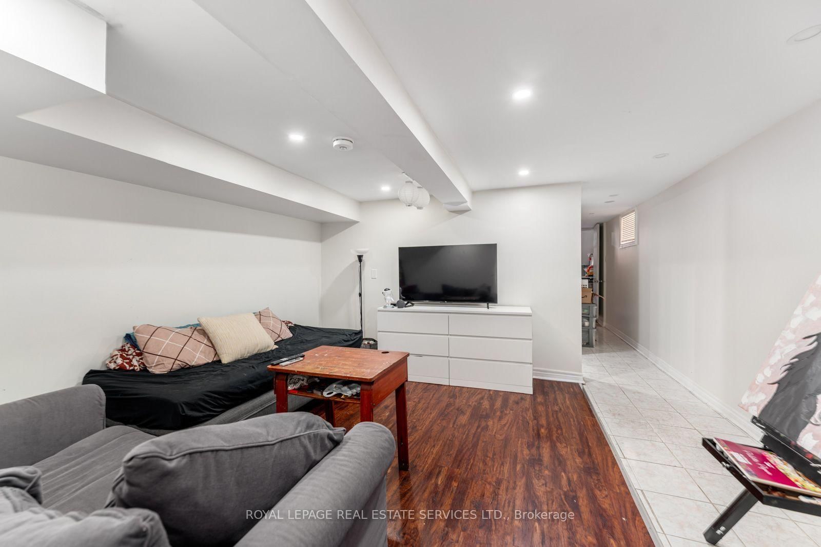 58 Pauline Avenue • Toronto, ON photo 43