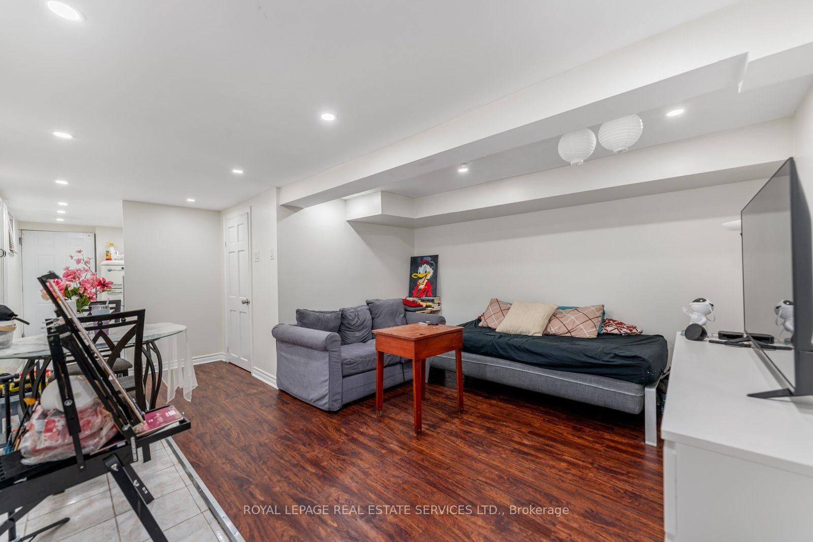58 Pauline Avenue • Toronto, ON photo 44