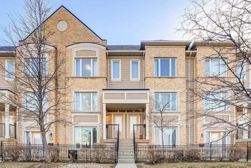 64 - 60 Fairwood Circle