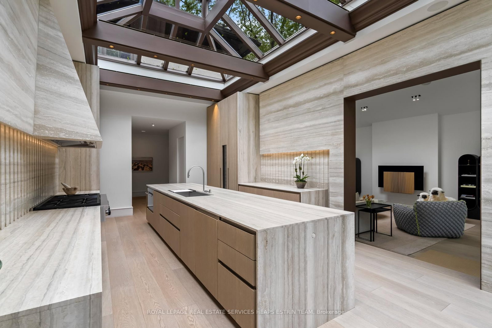 25 North Drive • Toronto, ON photo 4