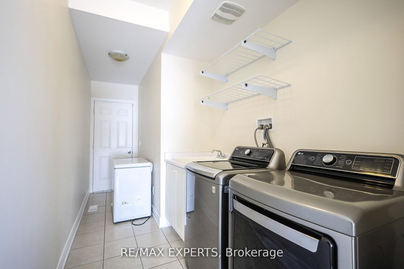 27 Hogan Manor Brampton,ON L7A 4V3 — Photo 39