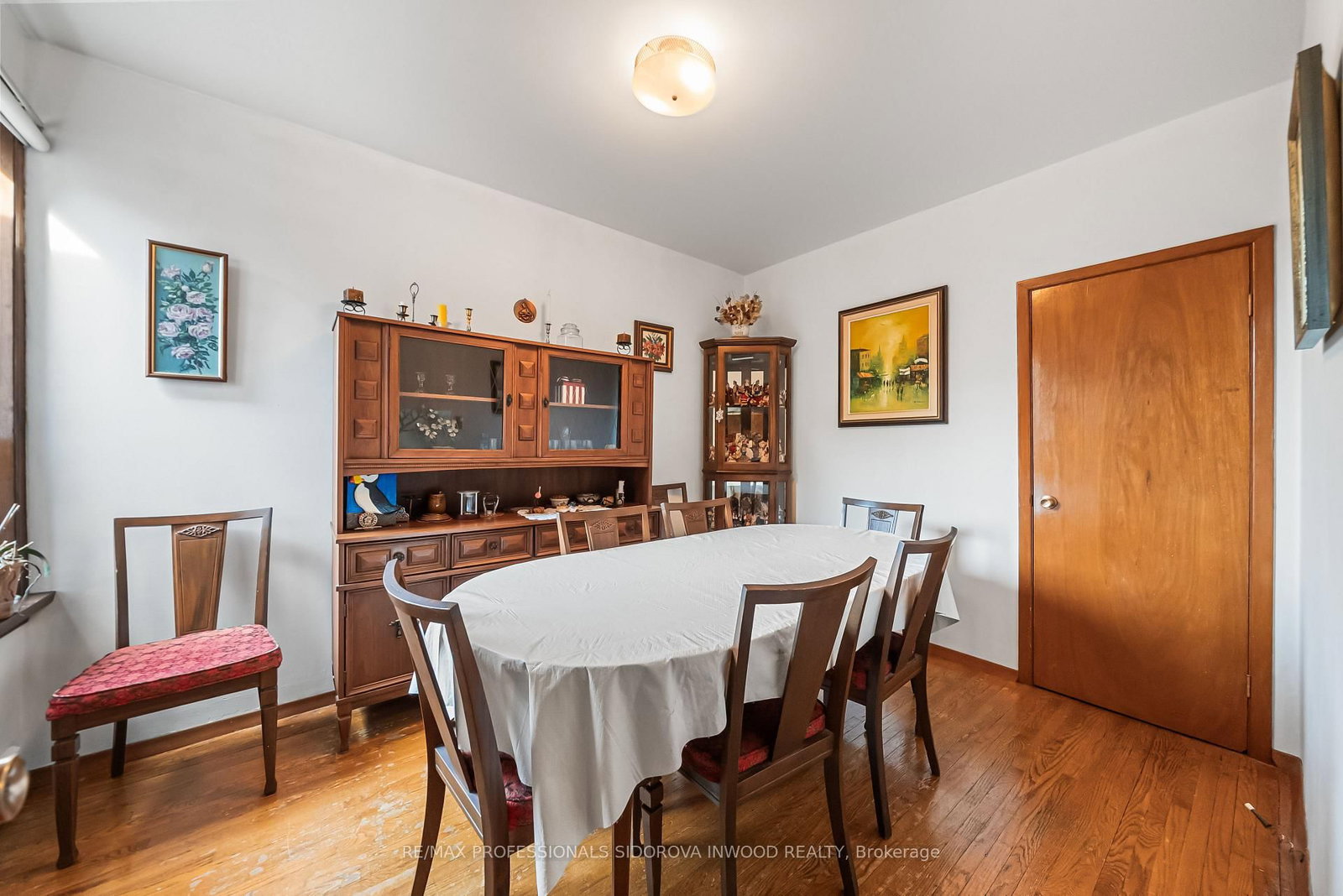 44 Golden Avenue • Toronto, ON photo 19