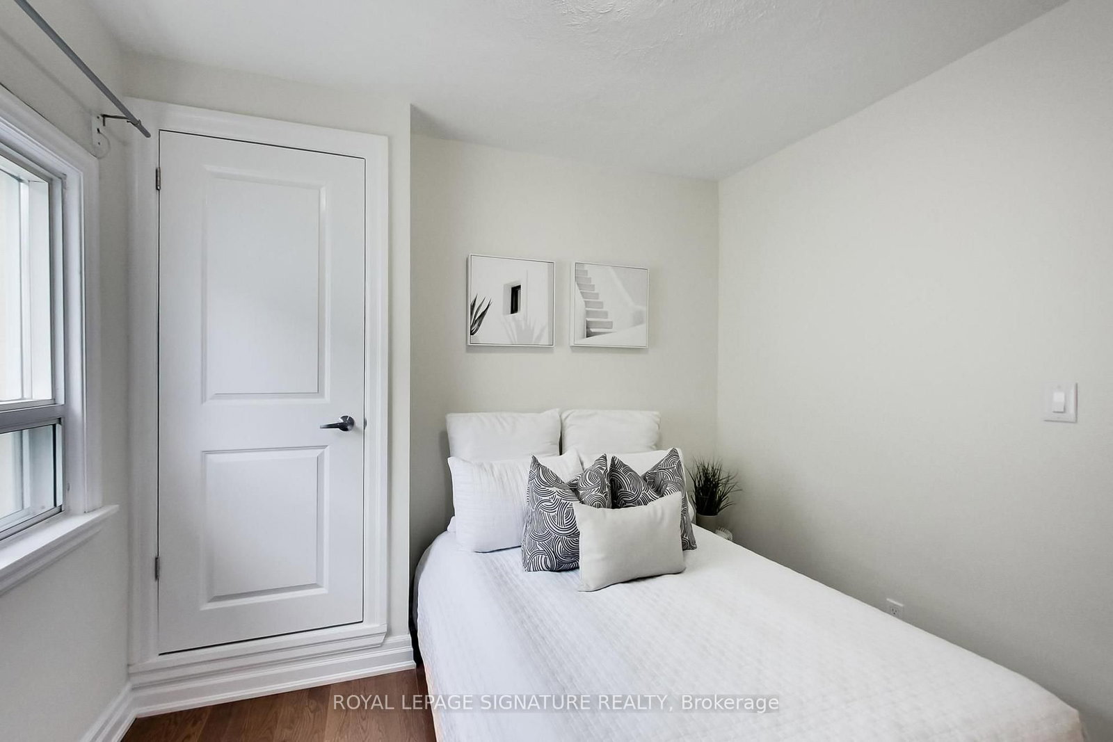 36 Criscoe Street • Toronto, ON photo 16
