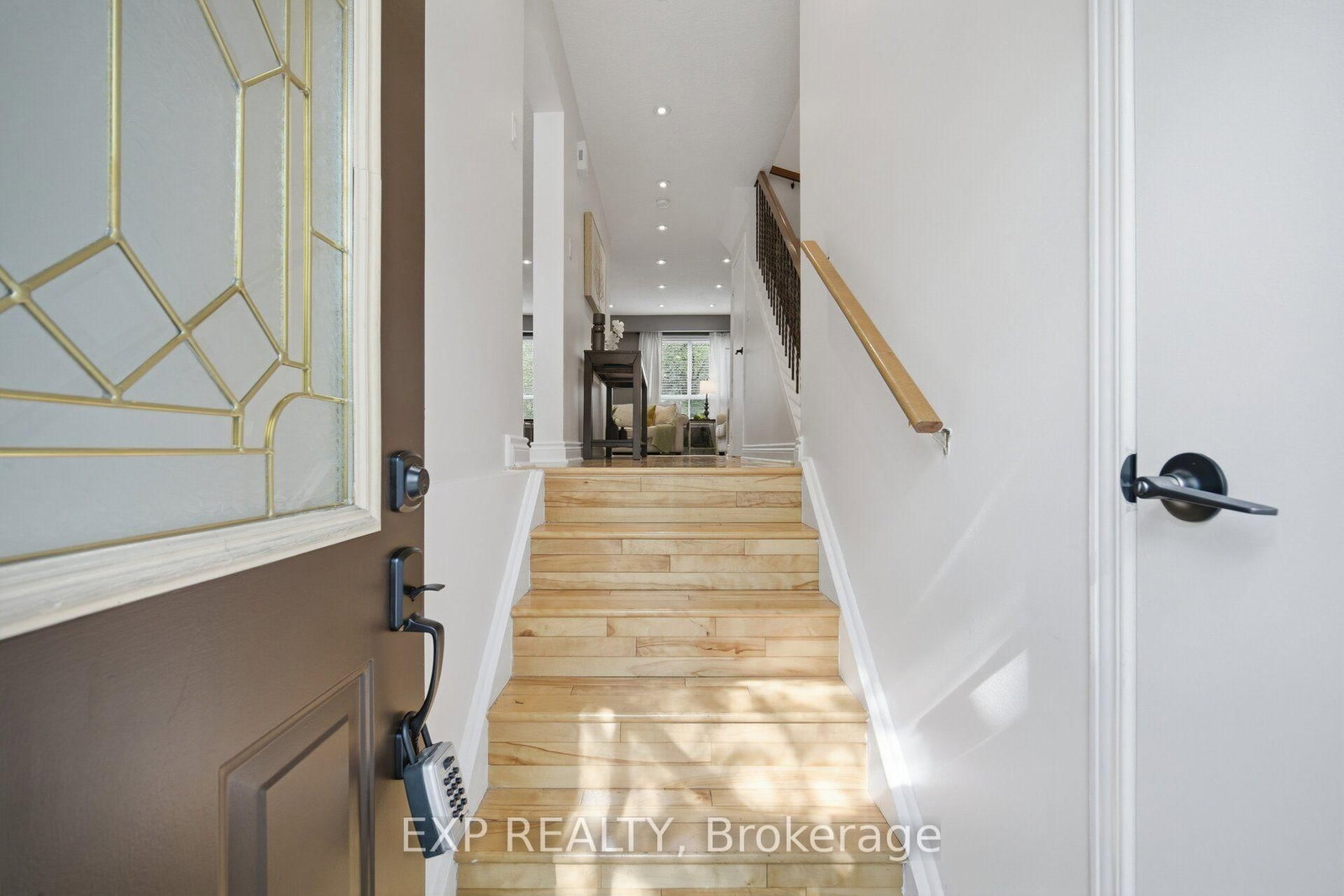 157 Moregate Crescent • Brampton, ON photo 6