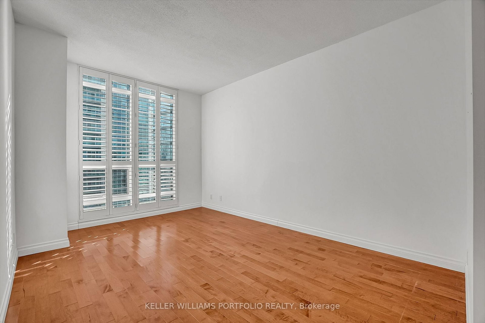185 Legion Road N • #PH7 • Toronto, ON photo 14