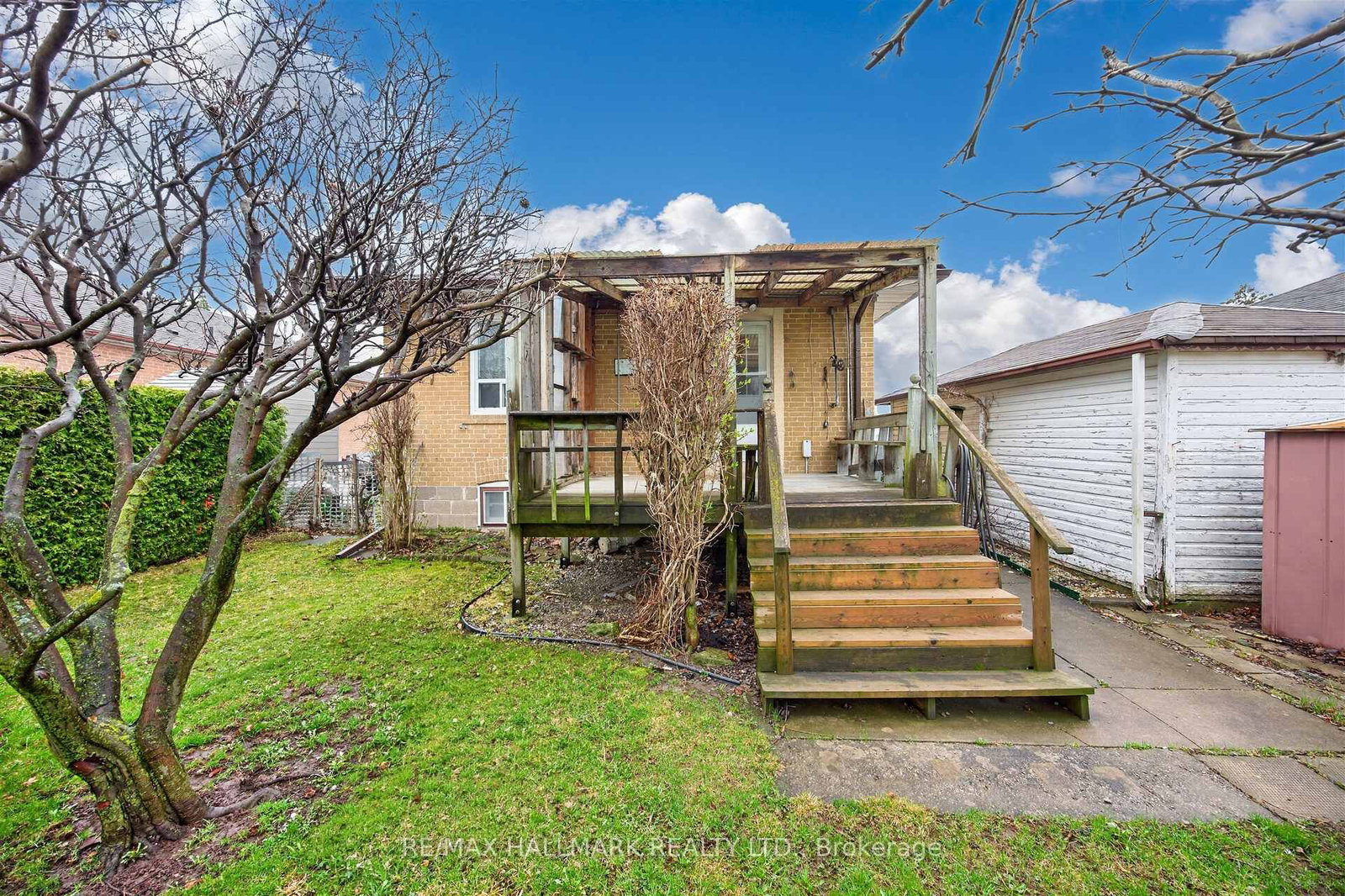 50 Dorking Crescent • Toronto, ON photo 39
