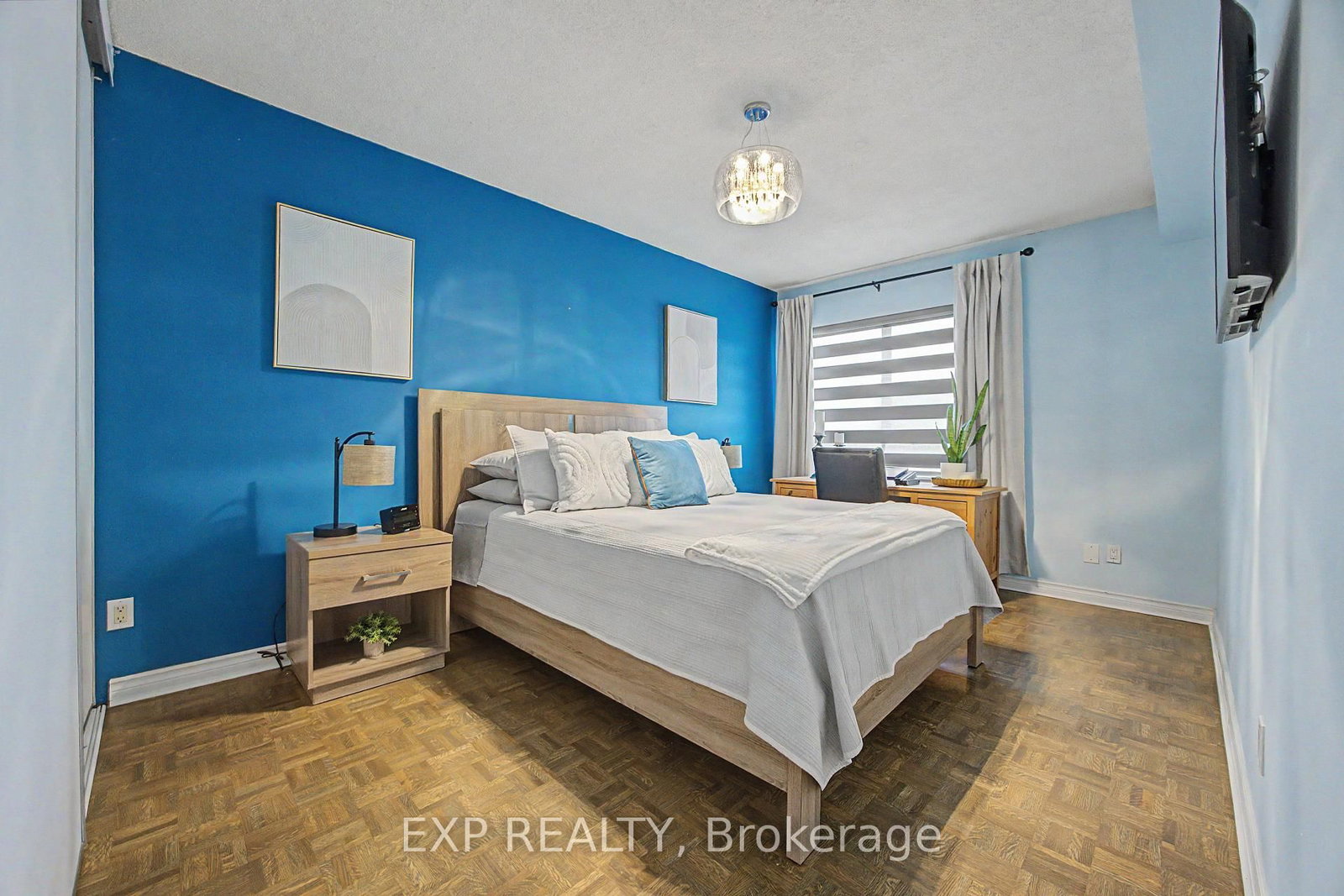 Townhouse for sale at 501-1000 Cedarglen Gate, Mississauga, Ontario, L5C 3Z5 - Erindale - MLS: W13754276