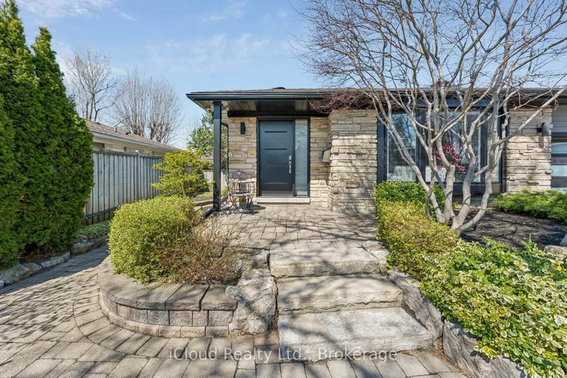 43 Ferndale Brampton,ON L6W 1G1 — Photo 2