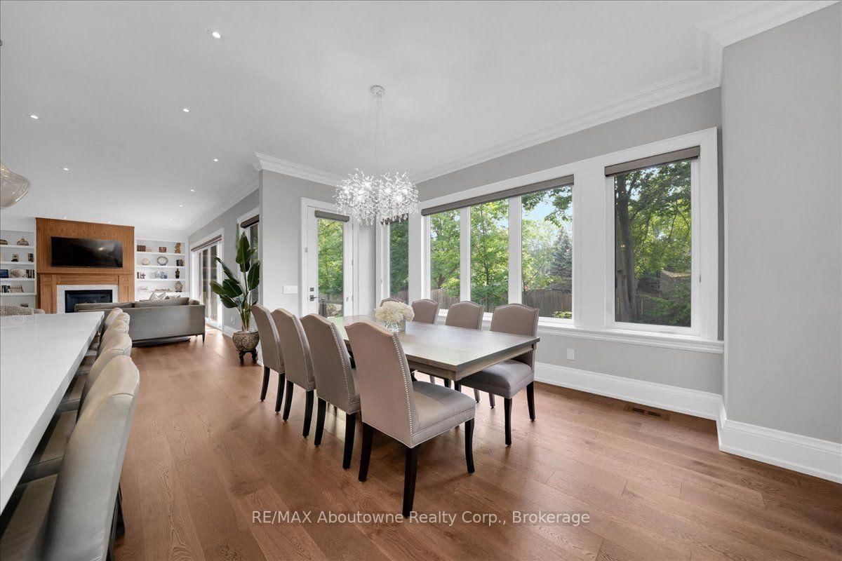 456 Lakeshore Road W • Oakville, ON photo 12